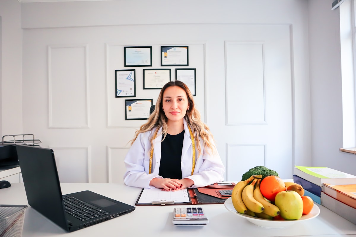 Nutritionist consulting with client about dietary guidance